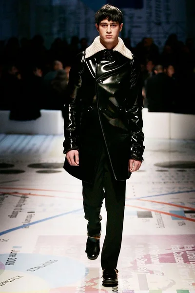 Look 51